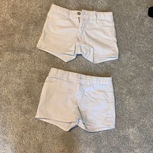 Two Pairs Gap Denim Regular Stretch Shortie Short